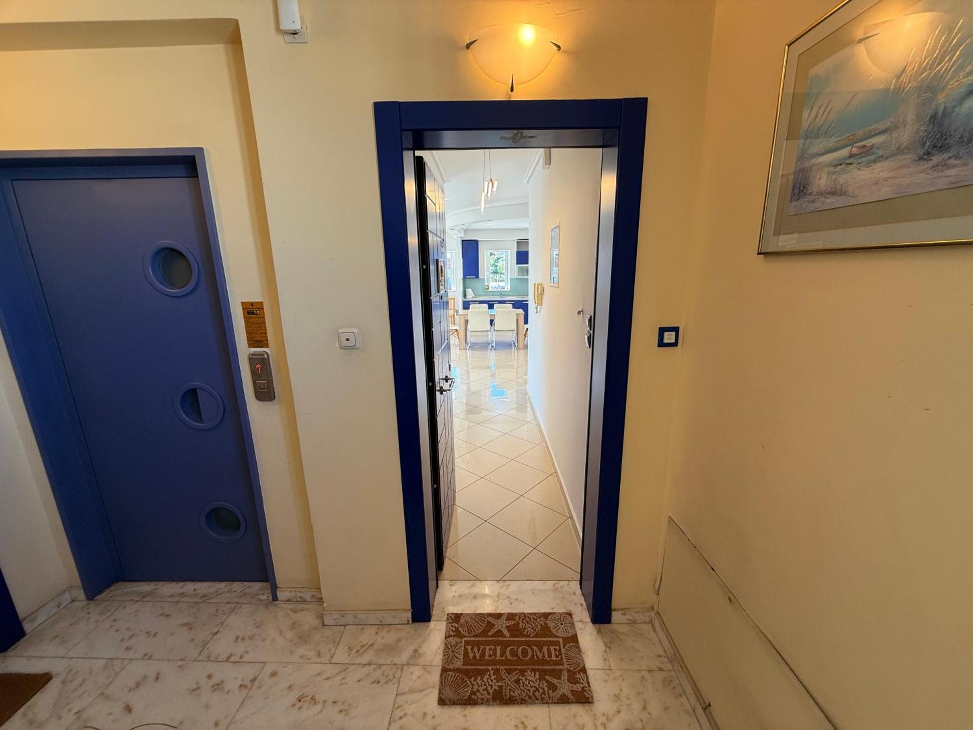 Sunny Home Private Jacuzzi Hydromassage Acropolis & Lycabettus Far View Parking 300M Metro Peristeri أثينا المظهر الخارجي الصورة