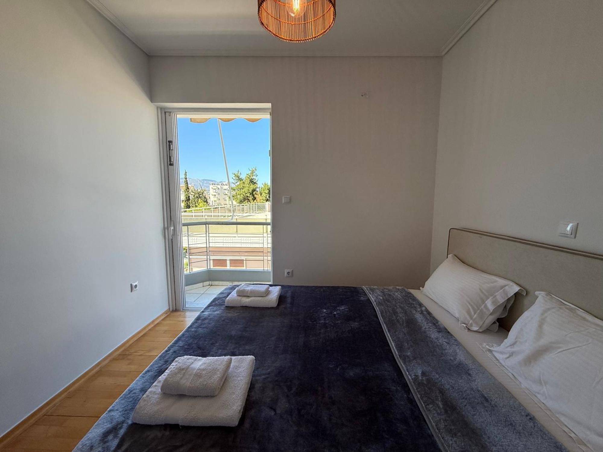 Sunny Home Private Jacuzzi Hydromassage Acropolis & Lycabettus Far View Parking 300M Metro Peristeri أثينا المظهر الخارجي الصورة