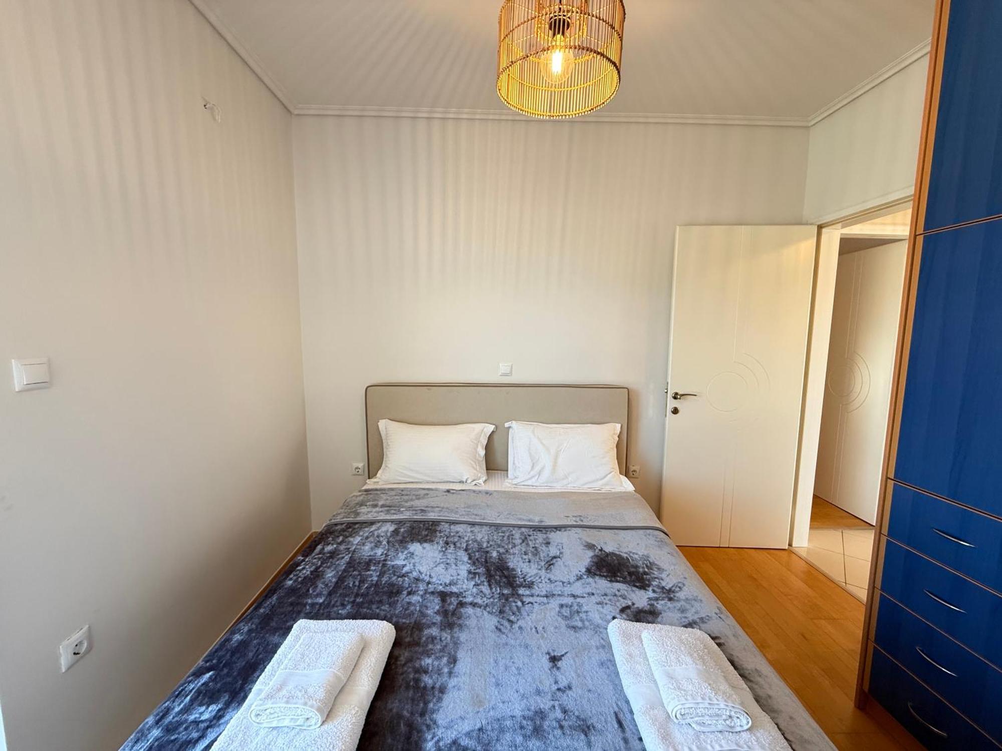 Sunny Home Private Jacuzzi Hydromassage Acropolis & Lycabettus Far View Parking 300M Metro Peristeri أثينا المظهر الخارجي الصورة